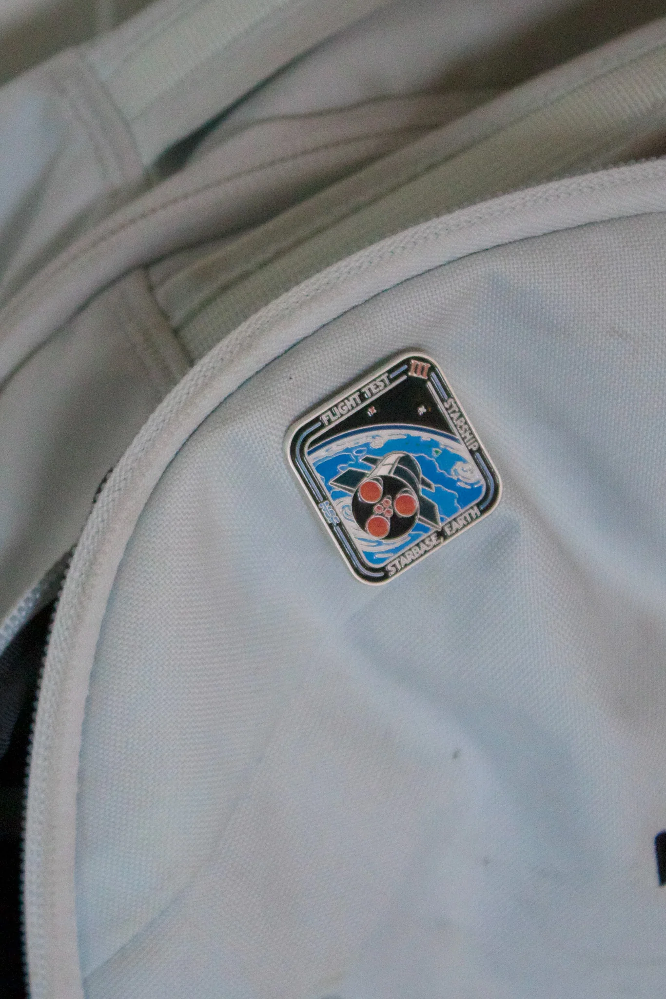 Starship Flight 3 - Collectors Pin - Image 3