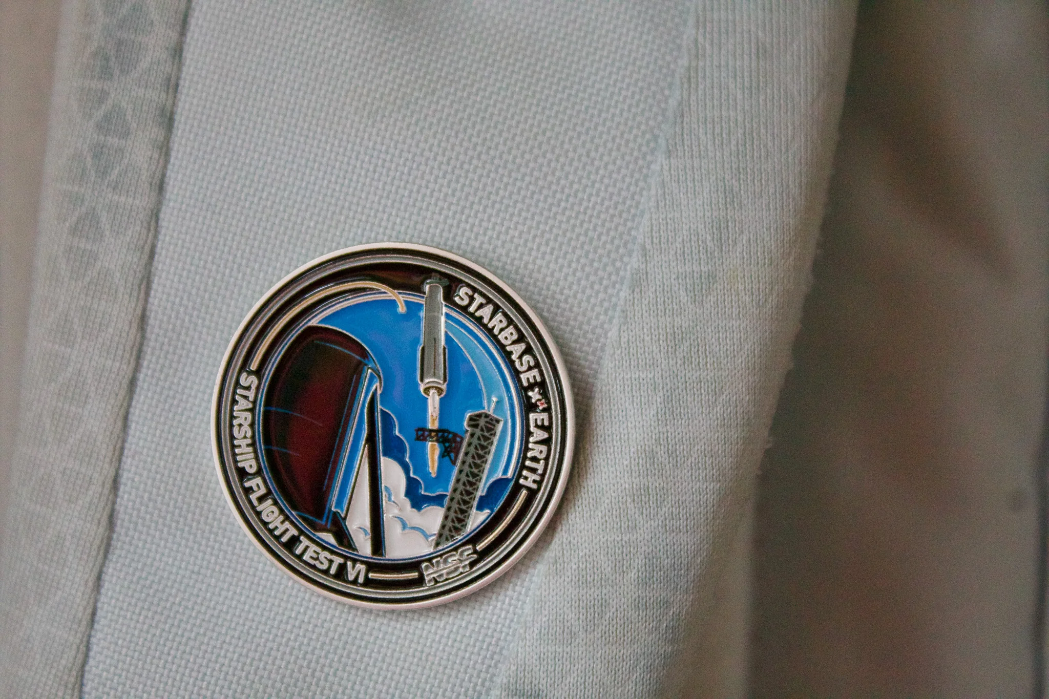 Starship Flight 6 - Collectors Pin - Image 4