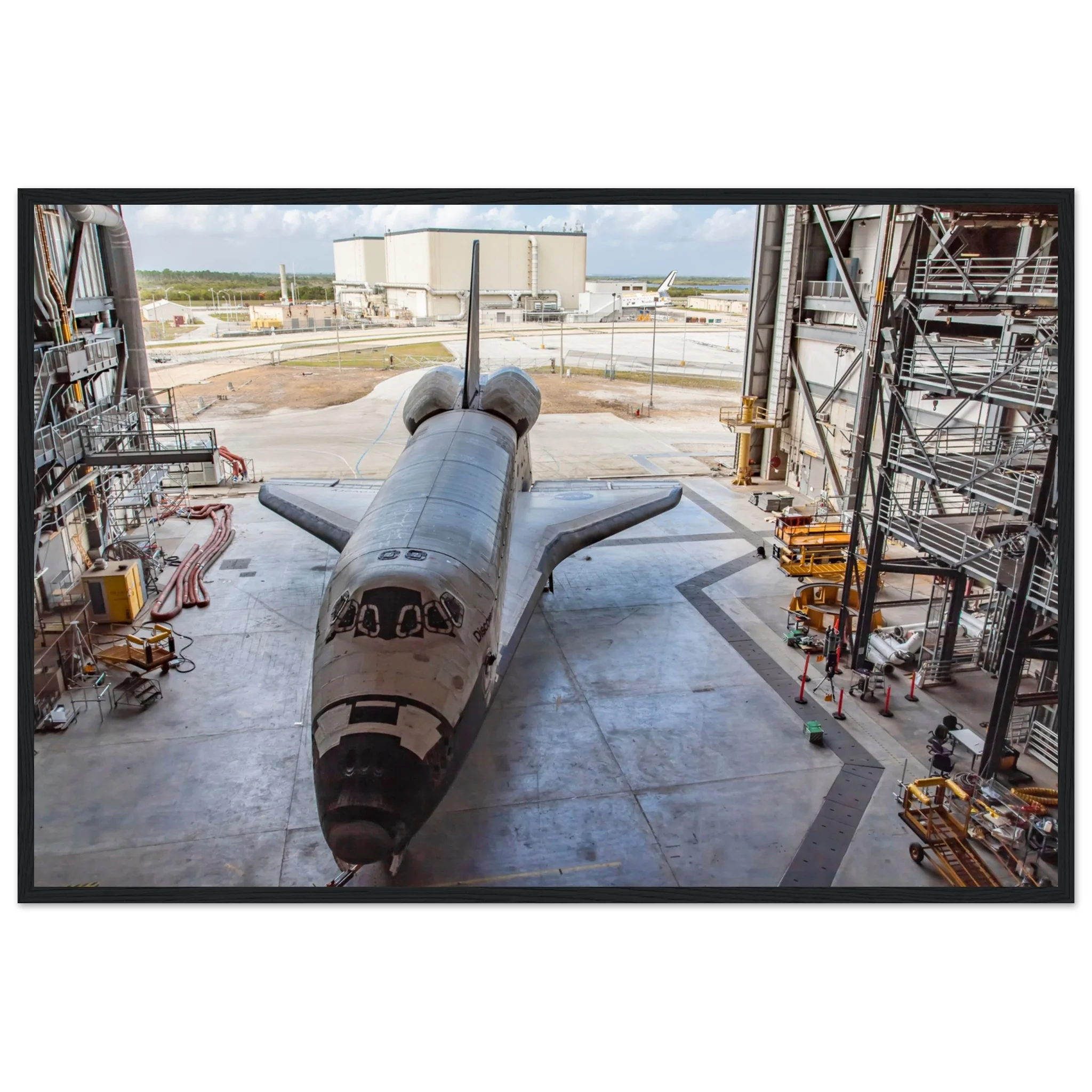 Shuttle in the Orbiter Processing Facility - Image 6